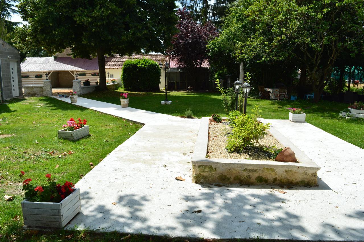 Pres Du Zoo De Beauval, Gites Agreable "Au Havre De Paix" Couffy Exterior photo